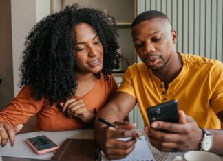 Що робити з нью-йоркським чеком на повернення