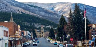 Bank Teratas Montana: Panduan untuk Penduduk Pedesaan dan Perkotaan