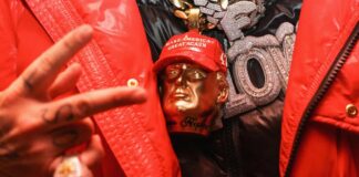 Right-Wing Influencers, ICE Operations a AI Dominance: Přehled extrémních událostí týdne