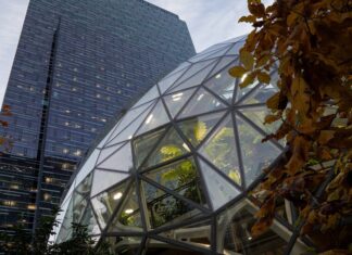 Amazon оголошує про черговий раунд звільнень: ліквідовано 16 000 корпоративних посад