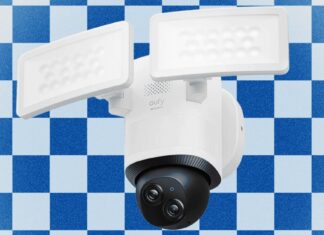Найкращі камери безпеки з прожекторами: протестовано та перевірено (2024)
