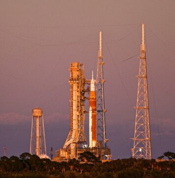 NASA Знову Відкладає Місячну Місію “Артеміда-2”