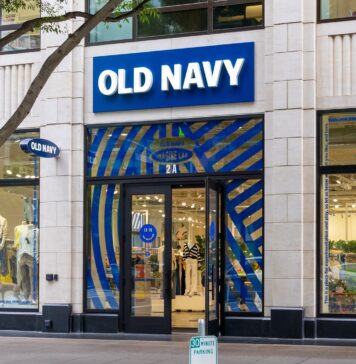 Old Navy: Доступна розкіш для економних пенсіонерів