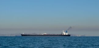 Ціни на нафту злітають на тлі ескалації конфлікту з Іраном: відповіді Трампа визначить майбутнє