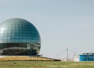 Подвійний криза: зломи за допомогою ШІ і уразливості критичної інфраструктури