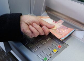 How to withdraw cash from an ATM without a bank card